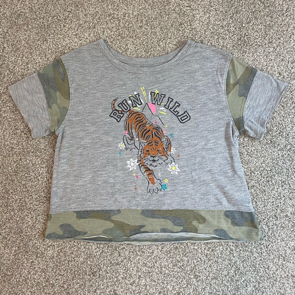Cropped Tiger Tee